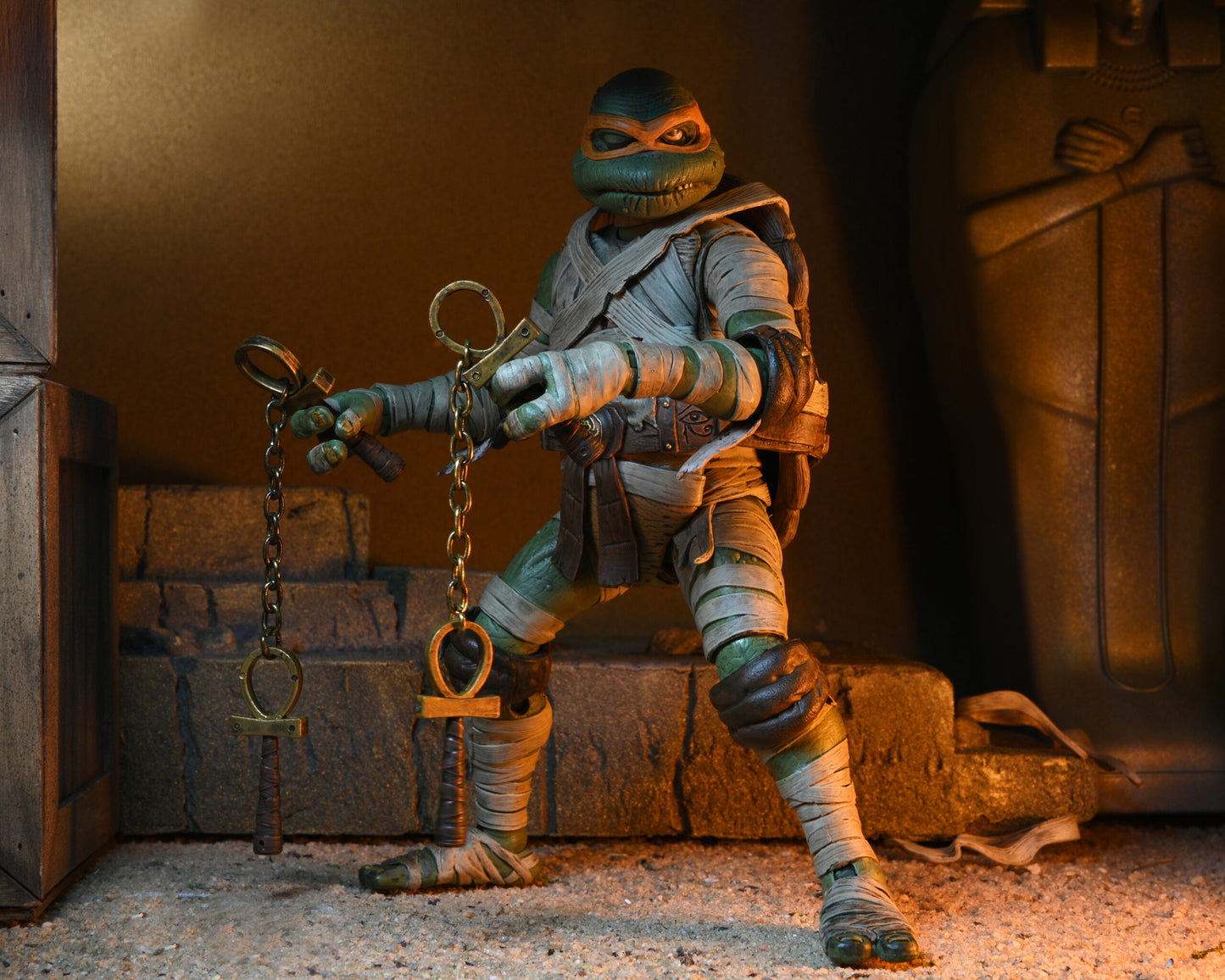 Universal Monsters/Teenage Mutant Ninja Turtles 7” Scale Action Figure – Michelangelo as The Mummy